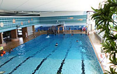 Badehalle im Schwimmbad