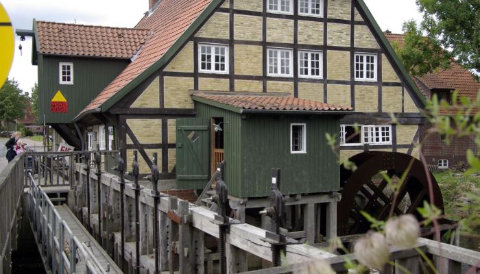 Mühle mit Mühlrad, Mühlenmuseum Moisburg
